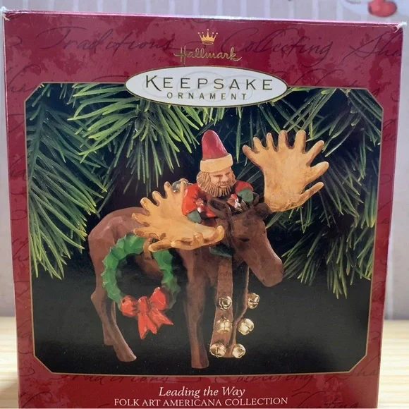 Hallmark Keepsake Ornament | Leading the Way - Picture 6 of 7